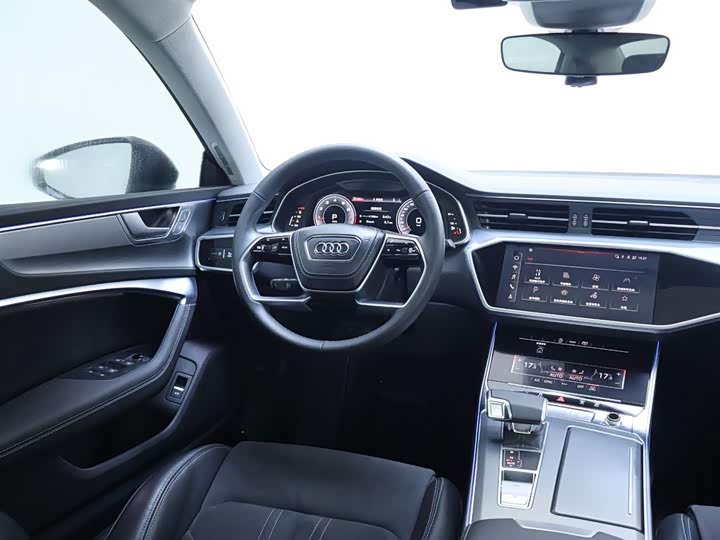 Фото 14 - Audi A7L