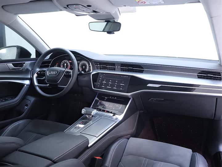 Фото 19 - Audi A7L