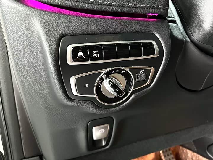 Фото 26 - Mercedes-Benz G-Class AMG