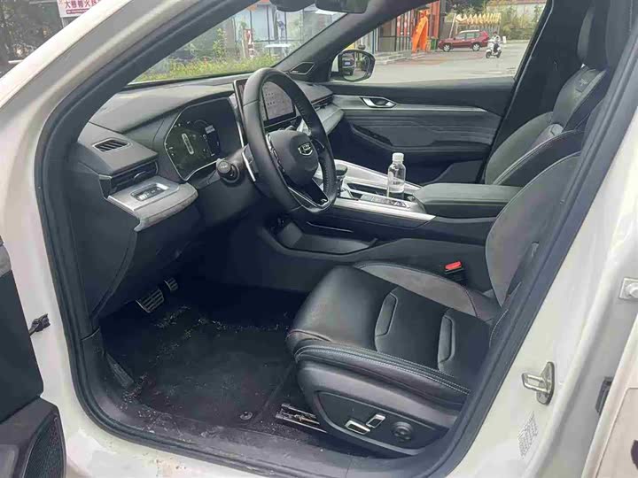 Фото 6 - Geely Preface