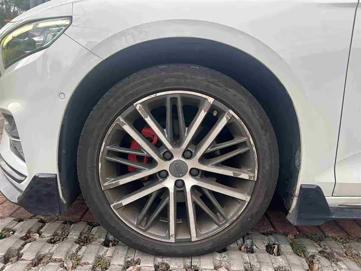 Фото 7 - Geely Preface