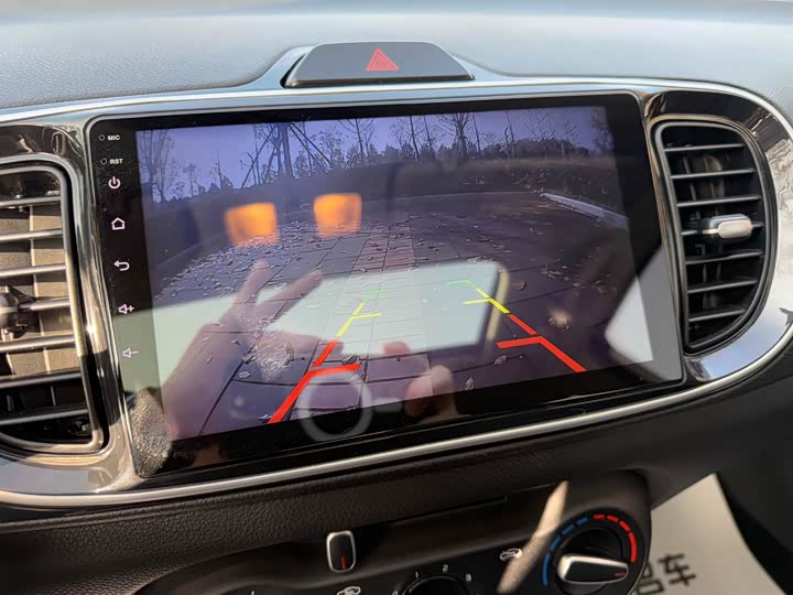 Фото 14 - Kia Pegas