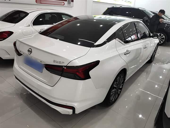 Фото 7 - Nissan Teana