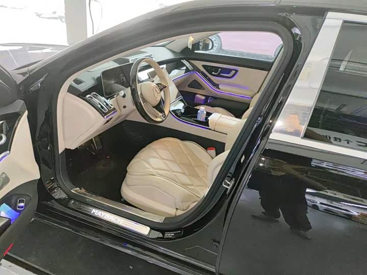 Фото 5 - Mercedes-Benz Maybach S-Class