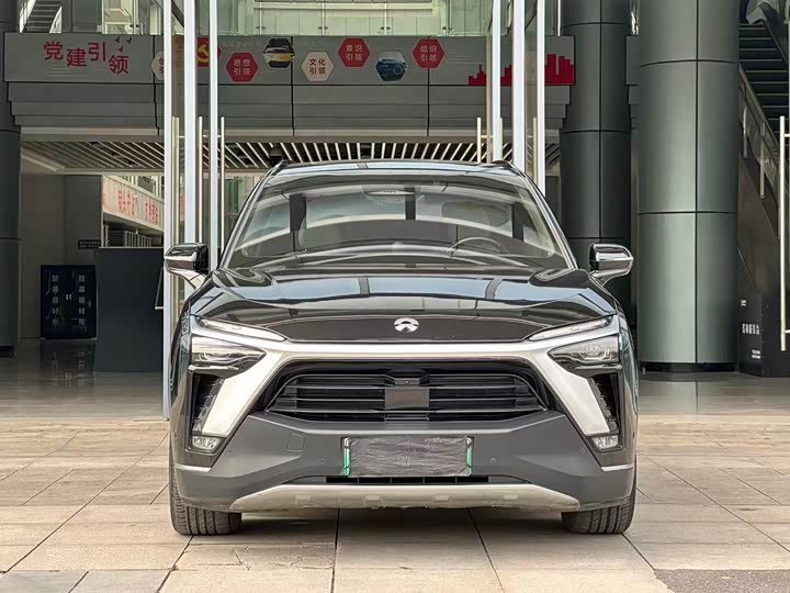 Фото 2 - Nio ES8