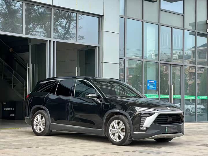 Фото 3 - Nio ES8