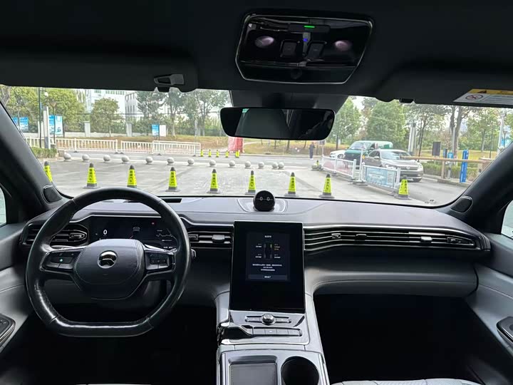 Фото 4 - Nio ES8