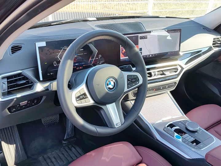 Фото 6 - BMW i3