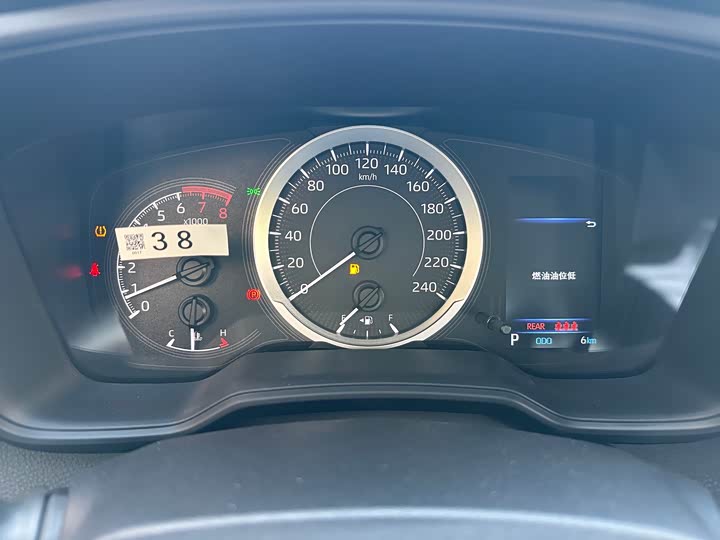 Фото 11 - Toyota Corolla