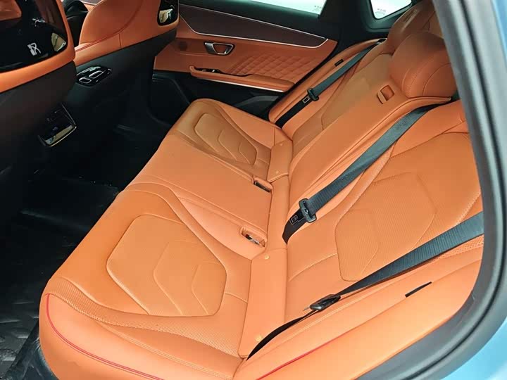 Фото 14 - BYD Han