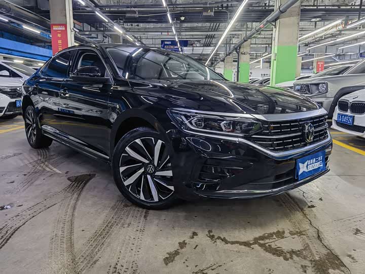 Фото 3 - Volkswagen Passat