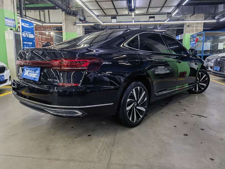 Фото 4 - Volkswagen Passat