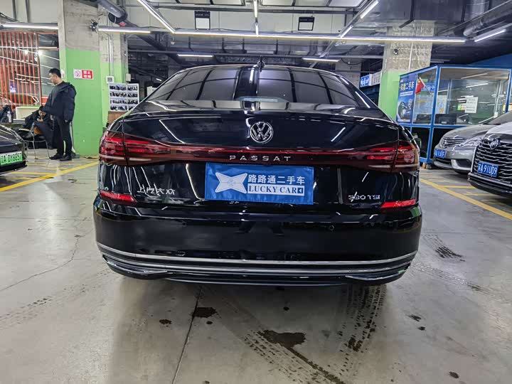 Фото 5 - Volkswagen Passat