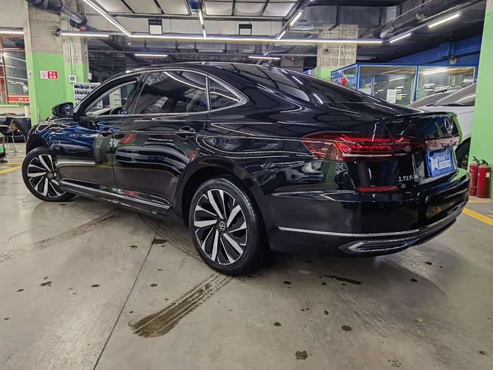 Фото 6 - Volkswagen Passat