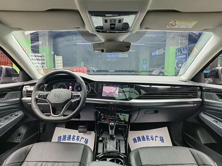 Фото 7 - Volkswagen Passat