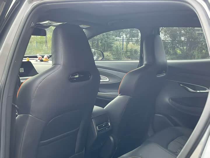 Фото 6 - Changan UNI-T