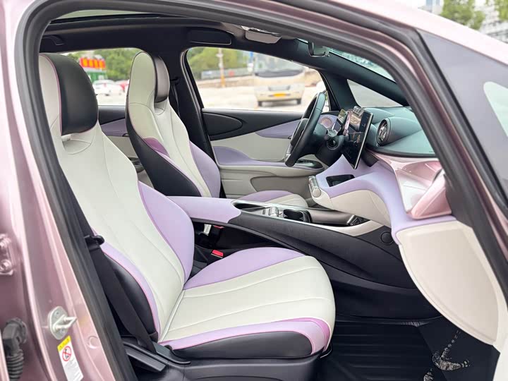 Фото 10 - BYD Dolphin