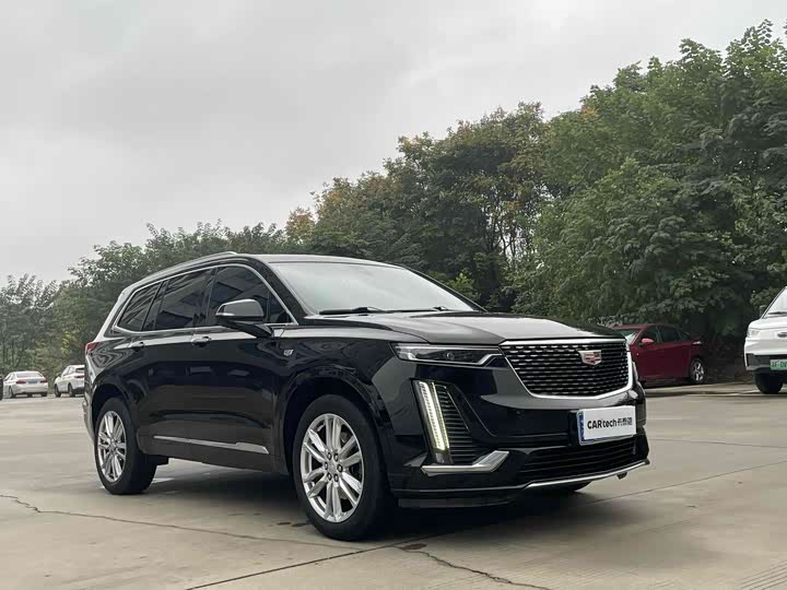 Фото 2 - Cadillac XT6