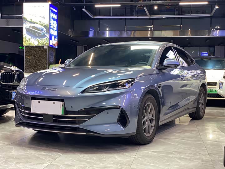 Фото 1 - Porsche Cayenne Hybrid