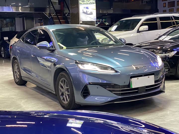 Фото 3 - Porsche Cayenne Hybrid