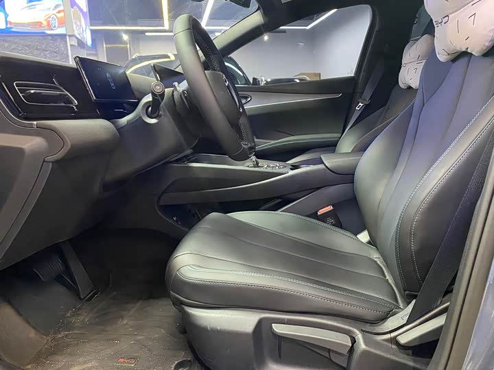 Фото 7 - Porsche Cayenne Hybrid