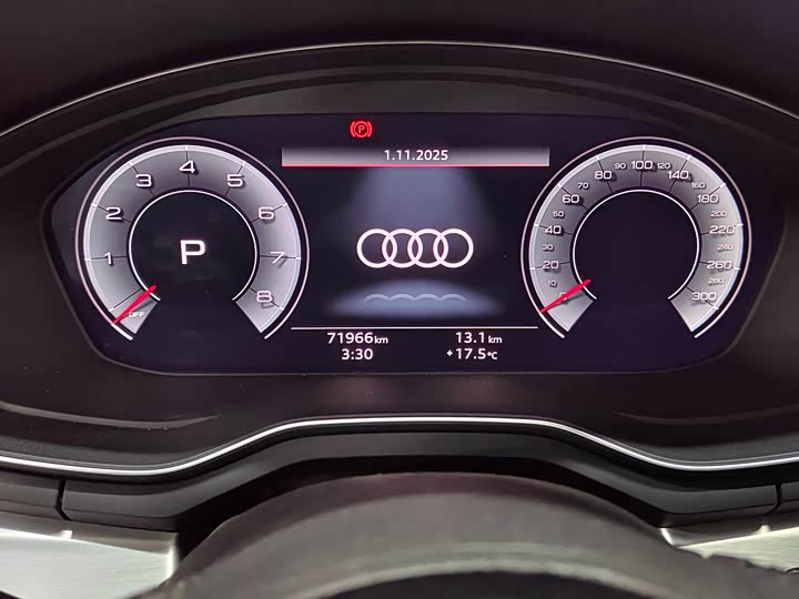 Фото 12 - Audi A4L