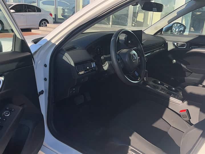 Фото 9 - Honda Civic