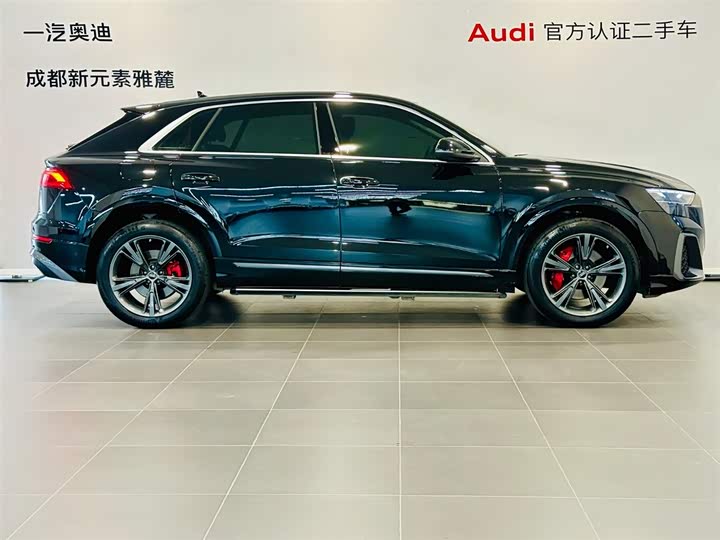 Фото 3 - Audi Q8