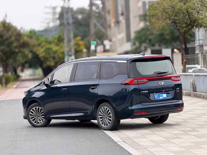 Фото 2 - GAC Trumpchi M6