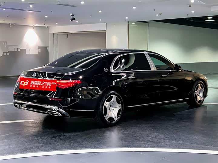 Фото 4 - Mercedes-Benz Maybach S-Class