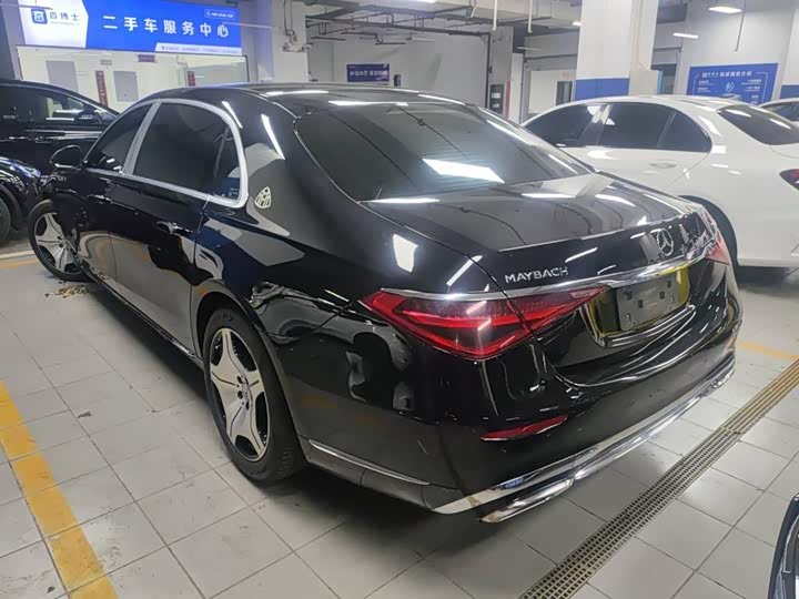 Фото 4 - Mercedes-Benz Maybach S-Class