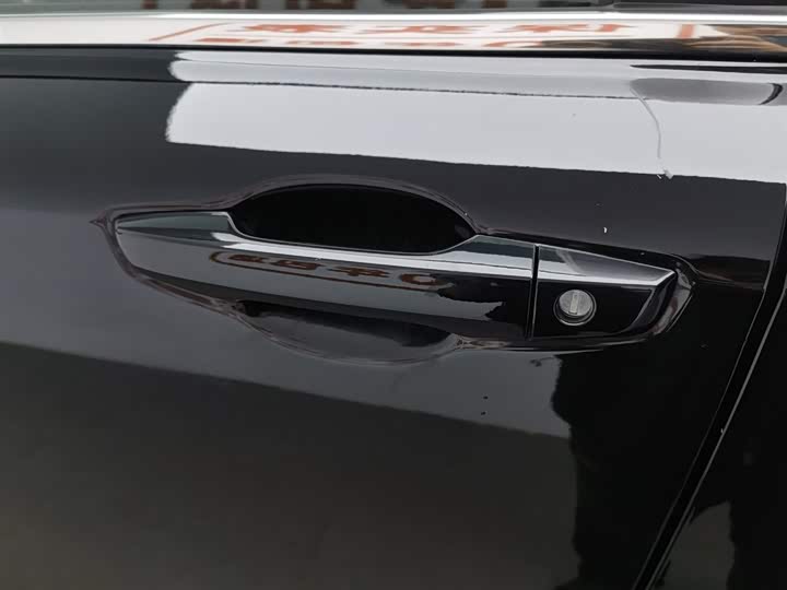 Фото 18 - Honda CR-V