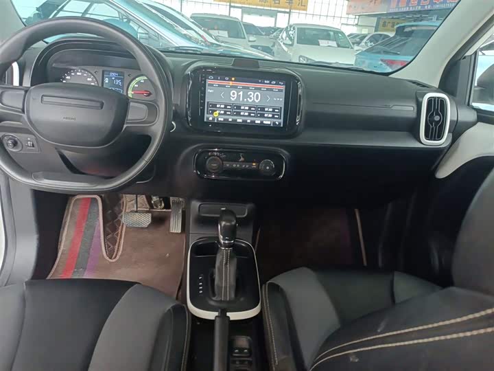 Фото 13 - Roewe Clever