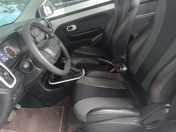 Фото 15 - Roewe Clever