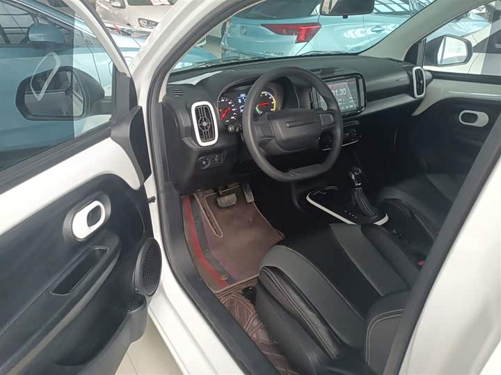 Фото 16 - Roewe Clever