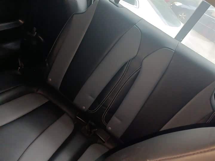 Фото 17 - Roewe Clever