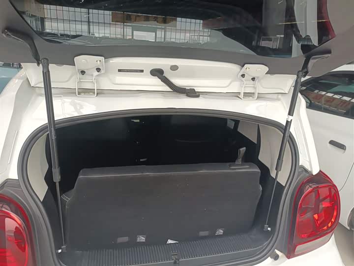 Фото 19 - Roewe Clever