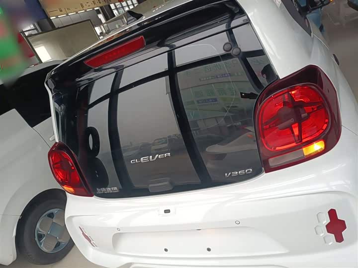 Фото 6 - Roewe Clever