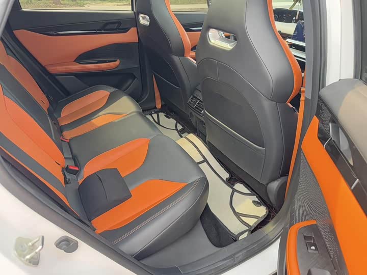 Фото 12 - Changan UNI-V