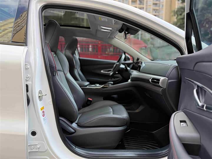 Фото 10 - Changan UNI-T