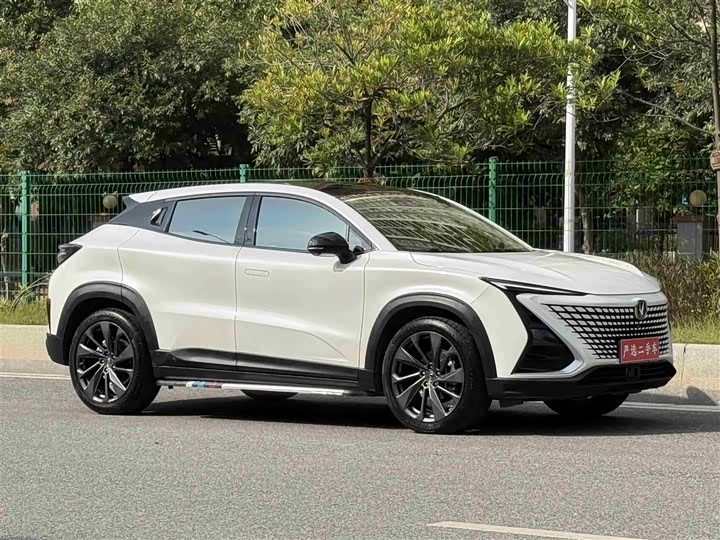 Фото 7 - Changan UNI-T