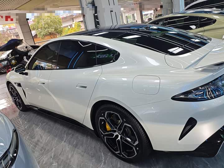 Фото 5 - Xiaomi SU7