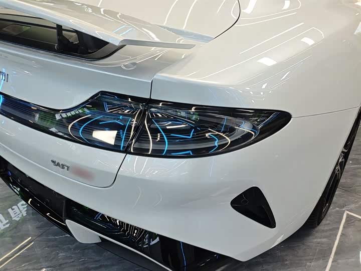 Фото 8 - Xiaomi SU7