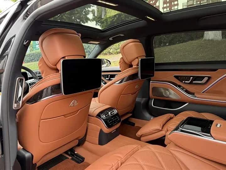 Фото 8 - Mercedes-Benz Maybach S-Class