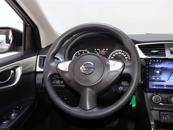 Фото 13 - Nissan Sylphy