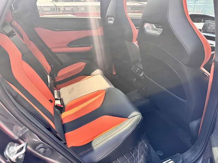 Фото 12 - Changan UNI-V