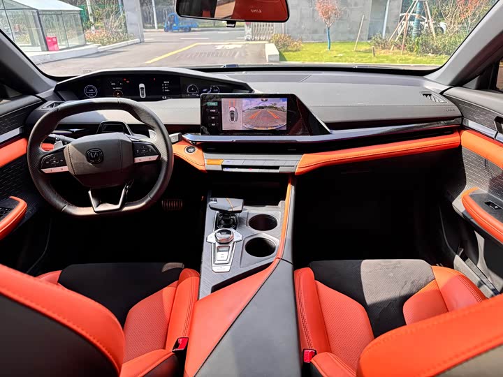 Фото 14 - Changan UNI-V