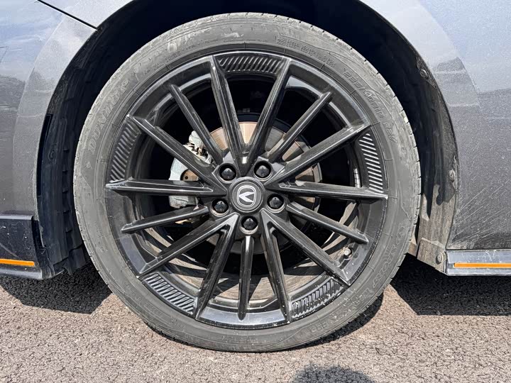 Фото 8 - Changan UNI-V