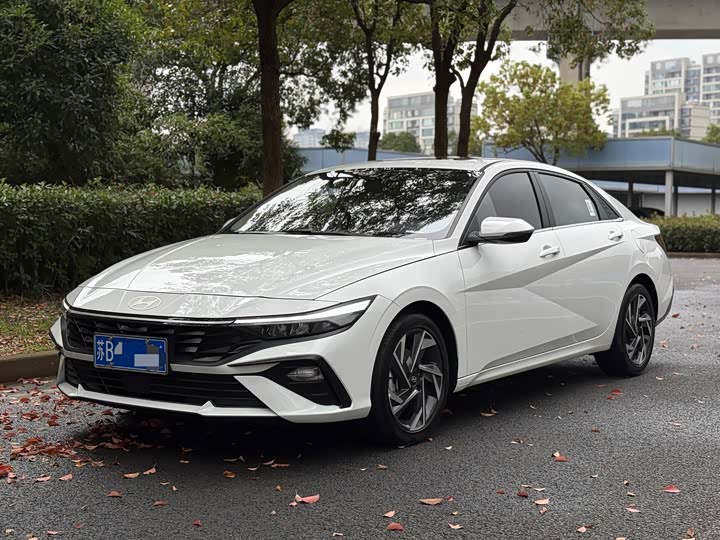 Фото 1 - Hyundai Elantra N line