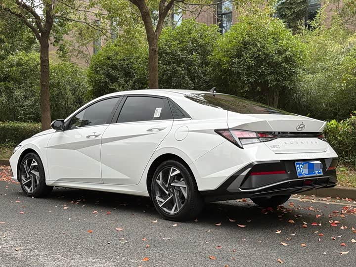 Фото 3 - Hyundai Elantra N line